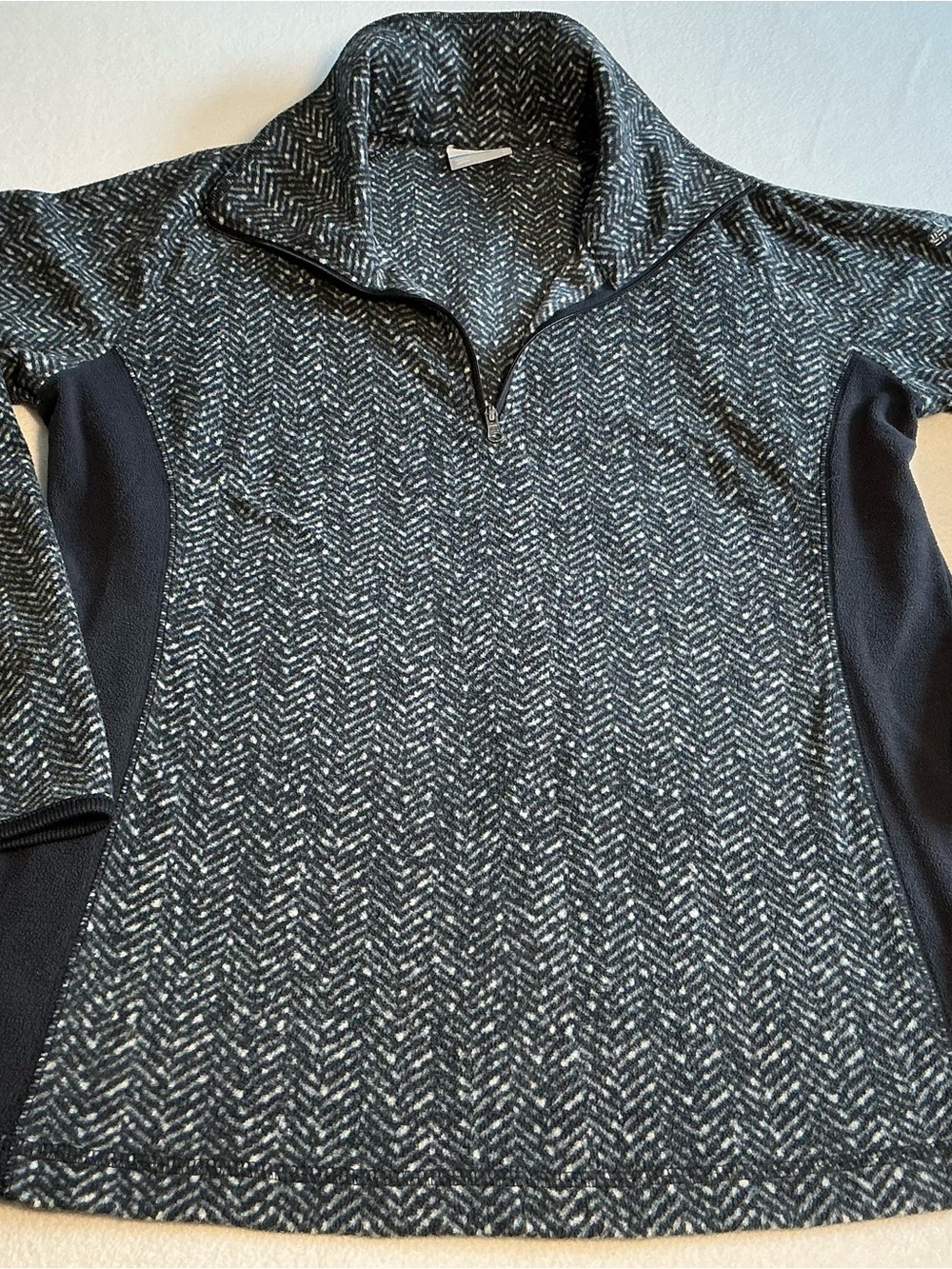 Women’s Heather Gray Half-Zip fleece Pullover - Picture 4 of 13